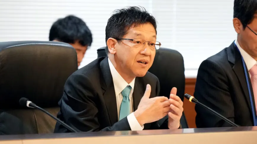 Japan Warns It Could Become an 'AI Colony'